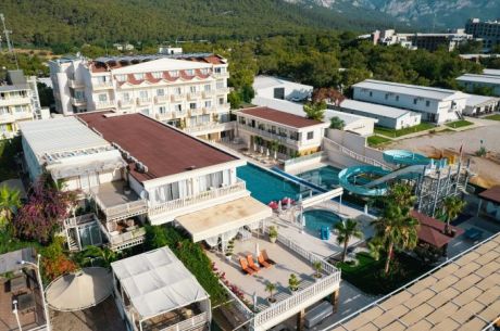 SL La Perla Hotel 3 Gece 4 Gün Ulaşım Dahil