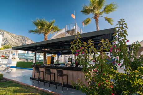 SL La Perla Hotel 3 Gece 4 Gün Ulaşım Dahil