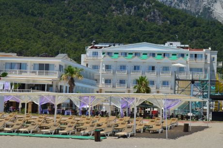 SL La Perla Hotel 3 Gece 4 Gün Ulaşım Dahil