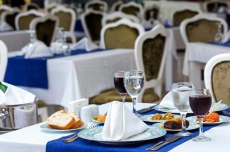 SL La Perla Hotel 4 Gece 5 Gün Ulaşım Dahil