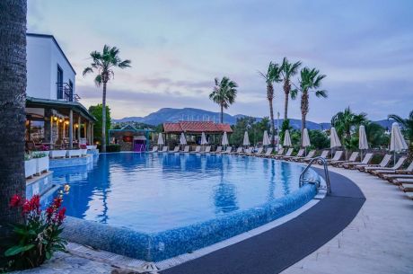 MİRA  BEACH RESORT HOTEL 4 GECE 5 GÜN ULAŞIMLI