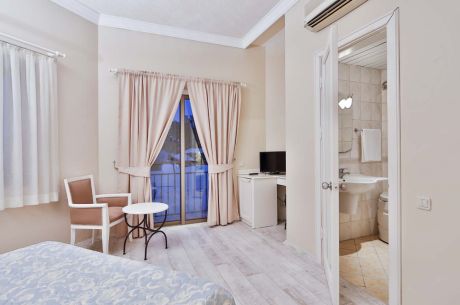 MİRA  BEACH RESORT HOTEL 4 GECE 5 GÜN ULAŞIMLI