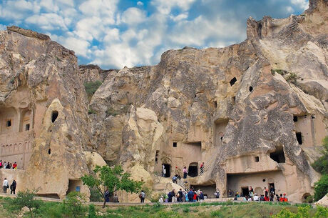 1 Gece 2 Gün Konaklamalı 14 Şubat Özel Kapadokya Turu