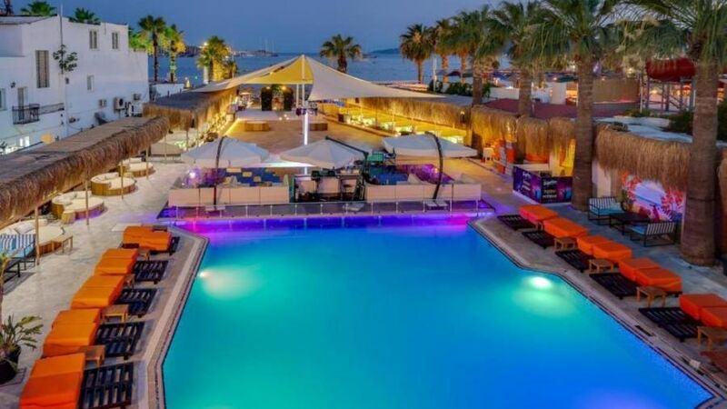 Leo Beach Resort +16