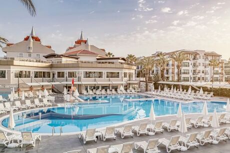 Aydınbey Famous Resort Hotel / 4 Gece Otel Konaklamalı