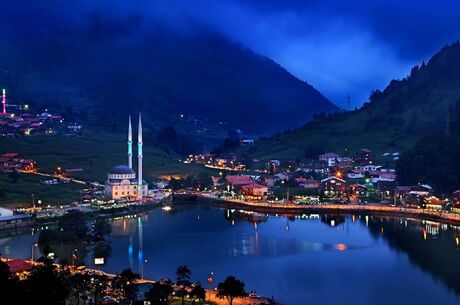 Karadeniz Yaylalar ve Batum Turu / 4 Gece Otel Konaklamalı / İstanbul Çıkışlı 