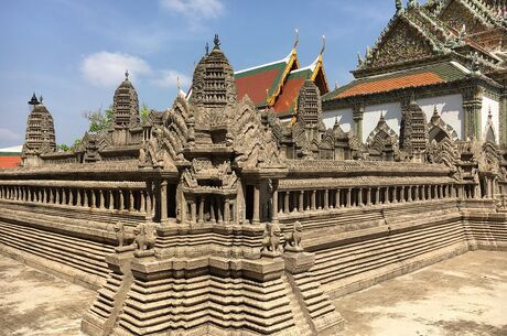 BANGKOK – PATTAYA – PHUKET TURU 8 GECE